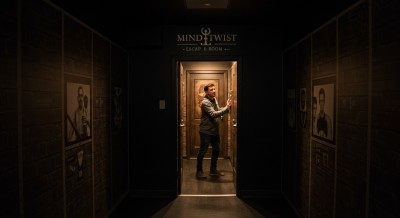 A man trapped in a hall trying to escape.